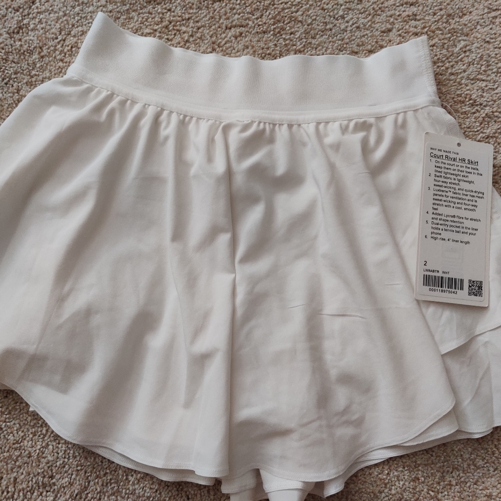 Court rival high rise skirt
